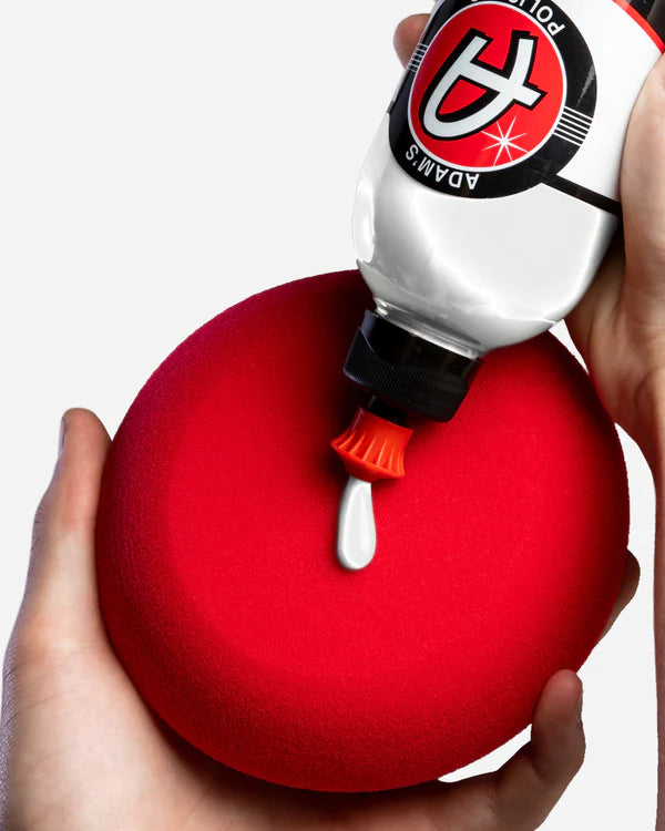 ملابس آدم الجلدية والداخلية