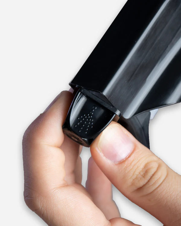 تفاصيل آدم غير اللامعة